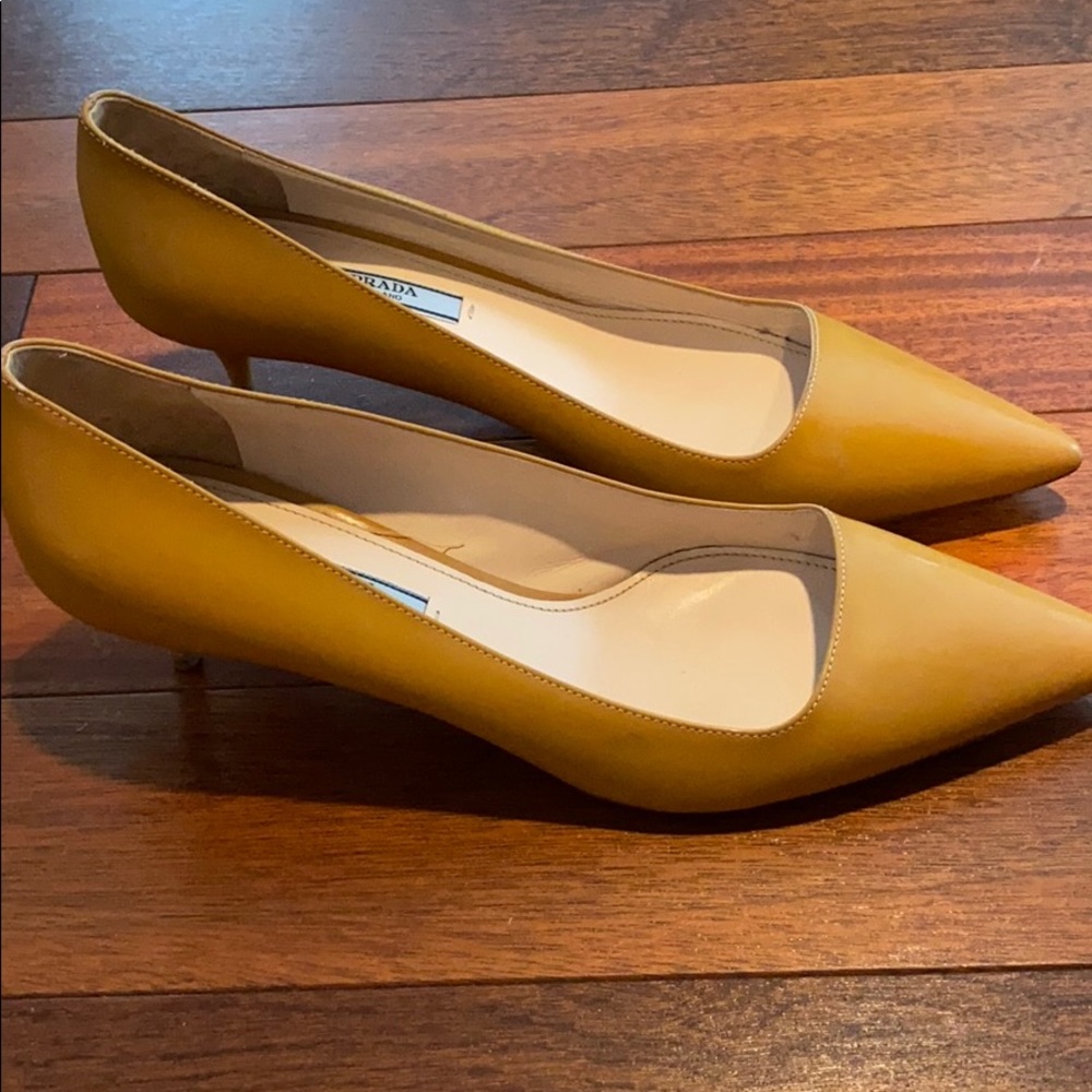 Prada patent leather pumps - Picture 4 of 5